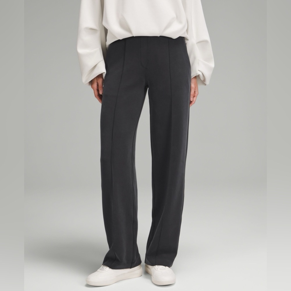 Lululemon Softstreme Mid Rise Pintuck Pant